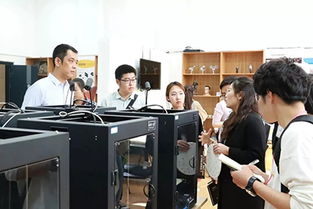 黨建引領(lǐng)促融合，專(zhuān)業(yè)交流譜新篇 文化藝術(shù)管理學(xué)院與設(shè)計(jì)學(xué)院聯(lián)合開(kāi)展主題黨日暨專(zhuān)業(yè)交流活動(dòng)